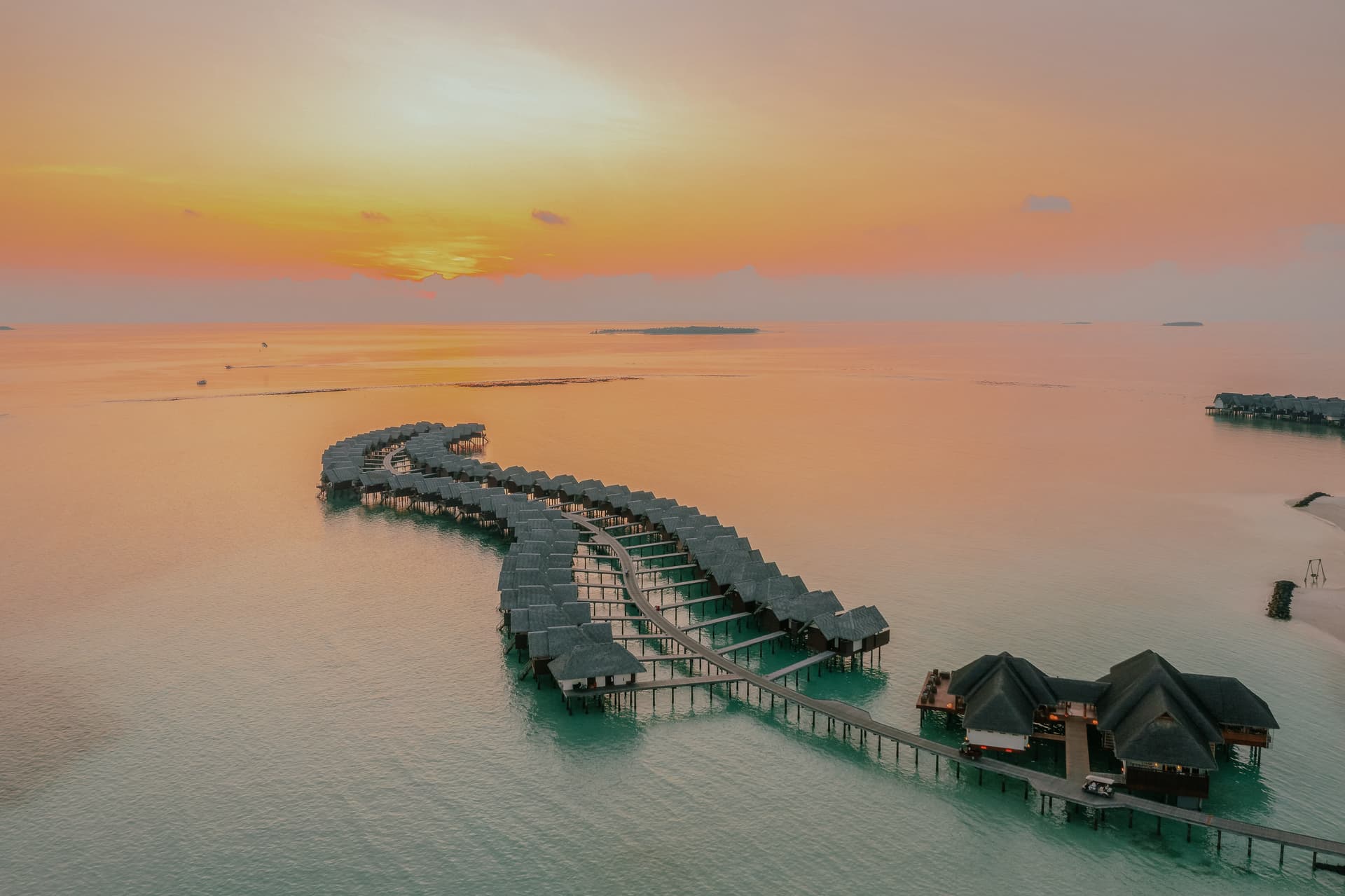 Maldives island resort — Maldives tour packages by Ceylon Travelex